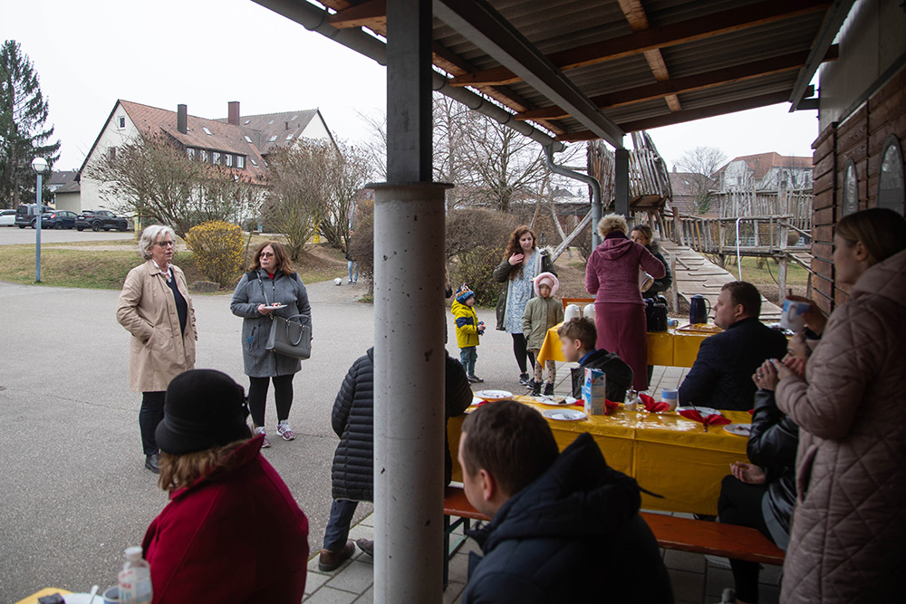 Die Neuankömmlinge aus der Ukraine wurden auf dem Hoffmannhausgelände in Korntal herzlich willkommen geheißen.